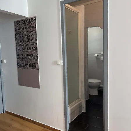 Blue Arena - Hyper Centre Apartment *