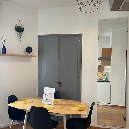 Blue Arena - Hyper Centre Apartment