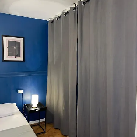 Blue Arena - Hyper Centre Nîmes