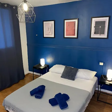 Blue Arena - Hyper Centre Apartment